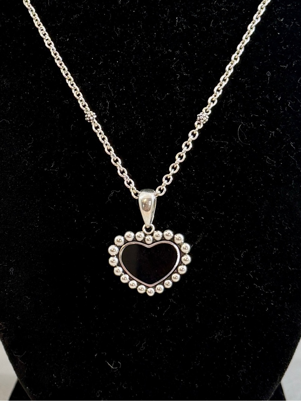 LAGOS Caviar Sterling Silver MAYA Small Onyx Heart Station Bead Pendant Necklace
